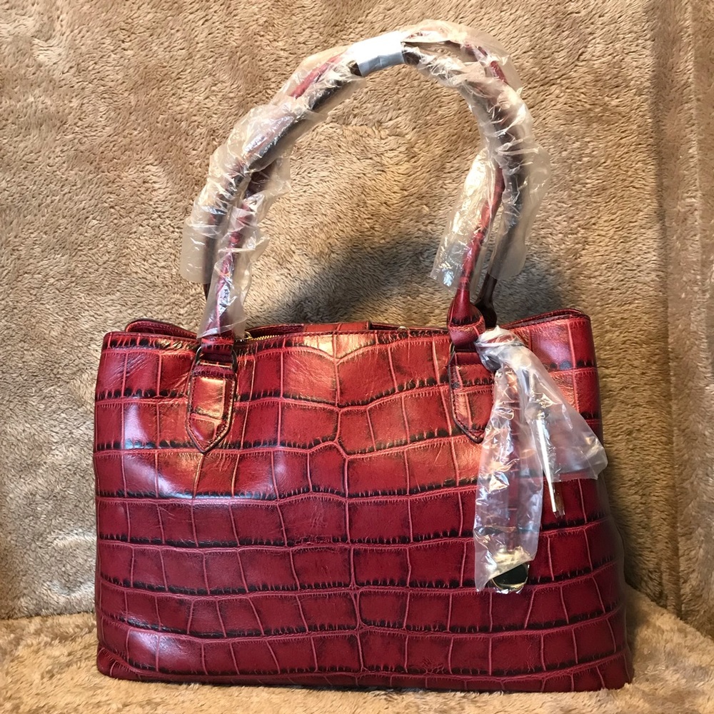 G.I.L.I. Leather East/West Croco Embossed Shopper